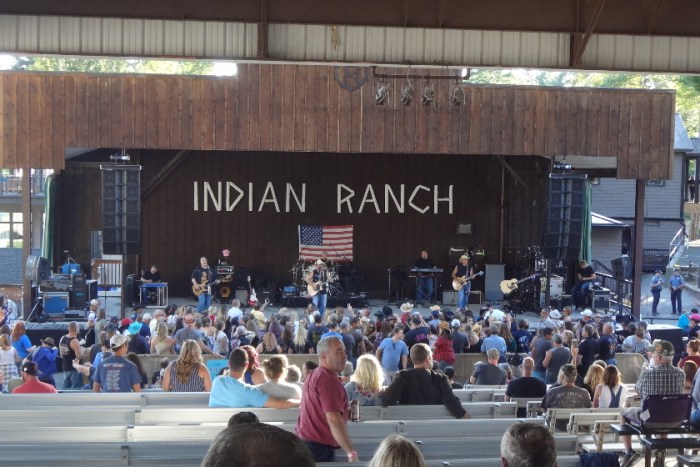 No Shoes Nation at Local CountryFest
