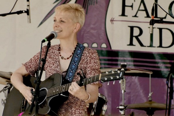 Erin Ash Sullivan performing at Falcon Ridge